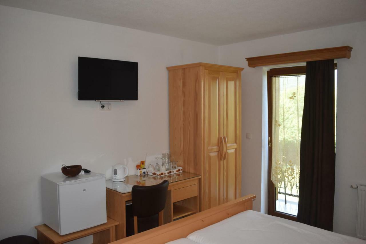 Ethno House Izvor Otel Vrelo Koreničko Dış mekan fotoğraf